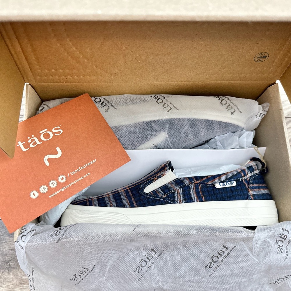 NIB Taos Rubber Soul 8M Blue Plaid Canvas Slip On Comfort Sneakers - Picture 9 of 11